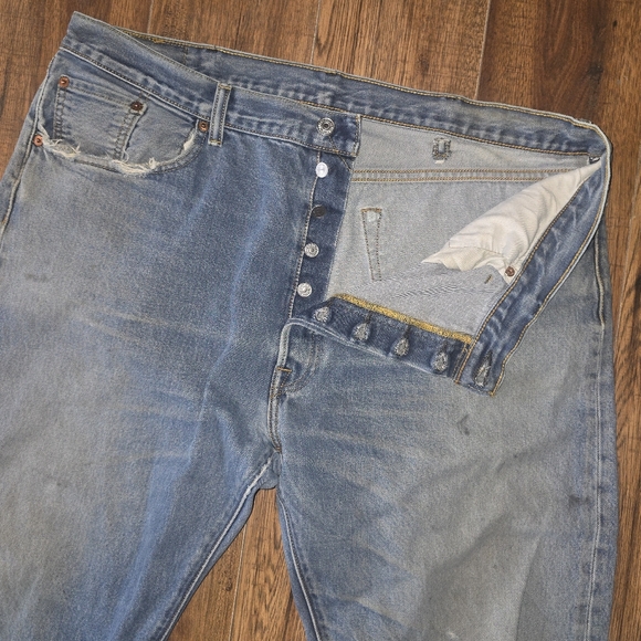 Levi 501 Jeans - Picture 4 of 5
